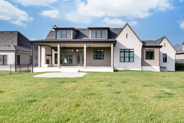 6332 Percheron Ln, Arrington, TN 37014