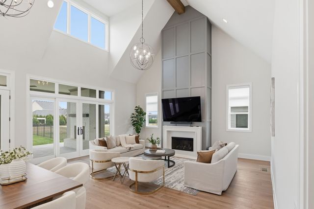 6332 Percheron Ln, Arrington, TN 37014