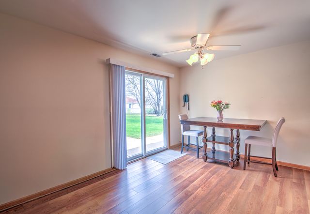 6935 Swan Lane, Schererville, IN 46375