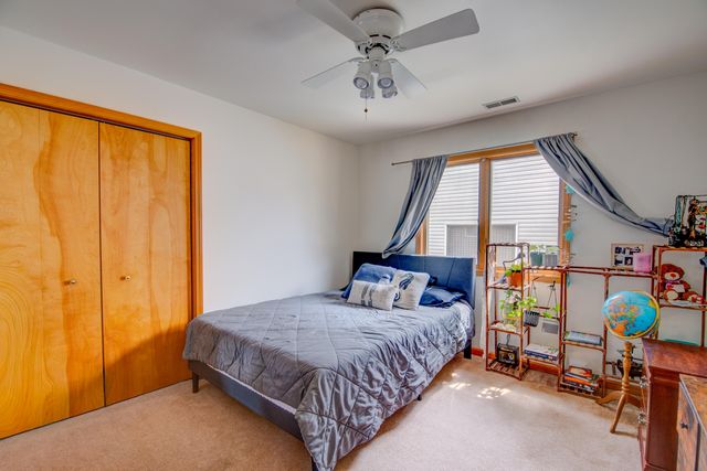 6935 Swan Lane, Schererville, IN 46375