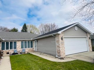 6935 Swan Lane, Schererville, IN 46375