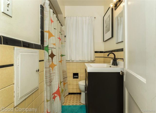 330 E Webster Street, Ferndale, MI 48220