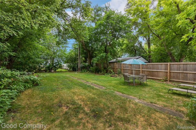 330 E Webster Street, Ferndale, MI 48220