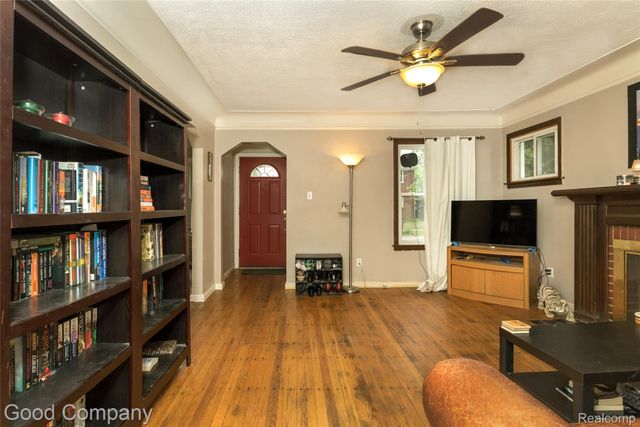 330 E Webster Street, Ferndale, MI 48220