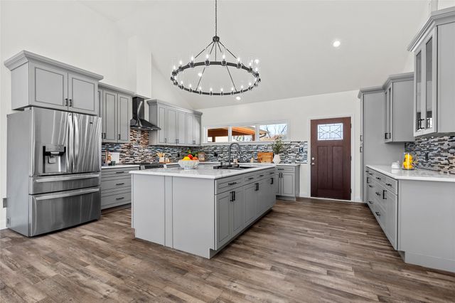 1404 S Robinson Drive, Robinson, TX 76706