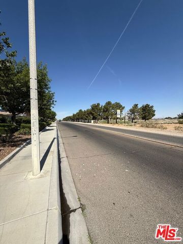 1001 Del Cerro Street, Victorville, CA 92392