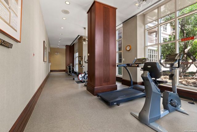 1 Towers Park Ln Apt 2304, San Antonio, TX 78209
