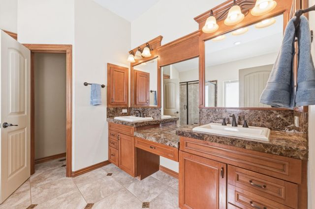 13716 E Mainsgate St, Wichita, KS 67228