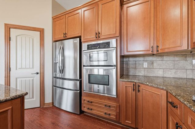 13716 E Mainsgate St, Wichita, KS 67228