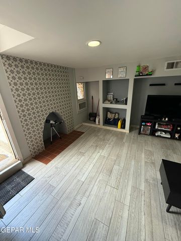 3015 Altura Avenue 7, El Paso, TX 79930