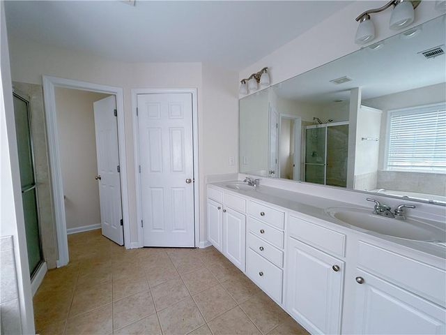 810 Courageous Court, Lawrenceville, GA 30043