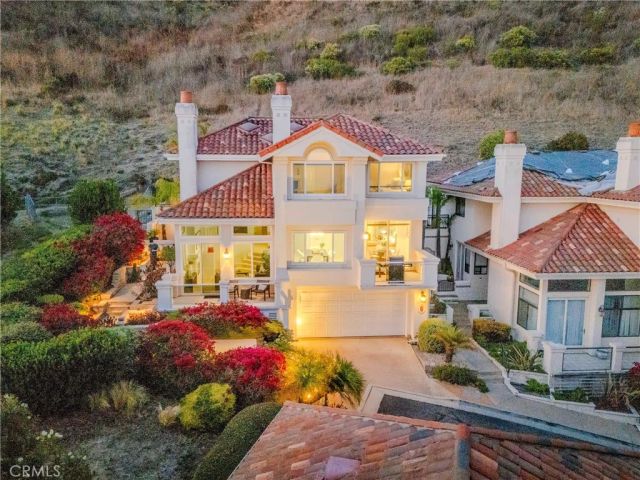 106 Calle Corea, Pismo Beach, CA 93449