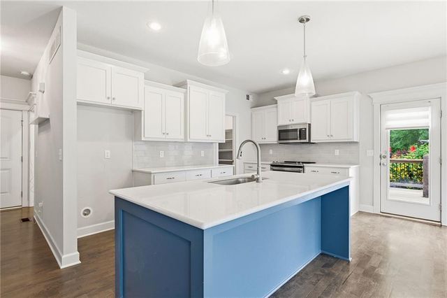 1401 Rylee Court, Raymore, MO 64083