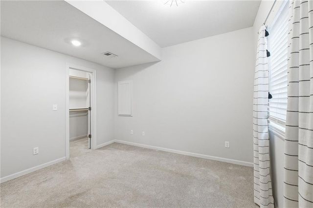 1401 Rylee Court, Raymore, MO 64083