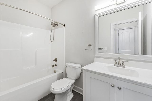 1401 Rylee Court, Raymore, MO 64083