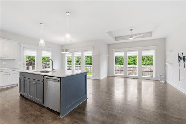 1401 Rylee Court, Raymore, MO 64083