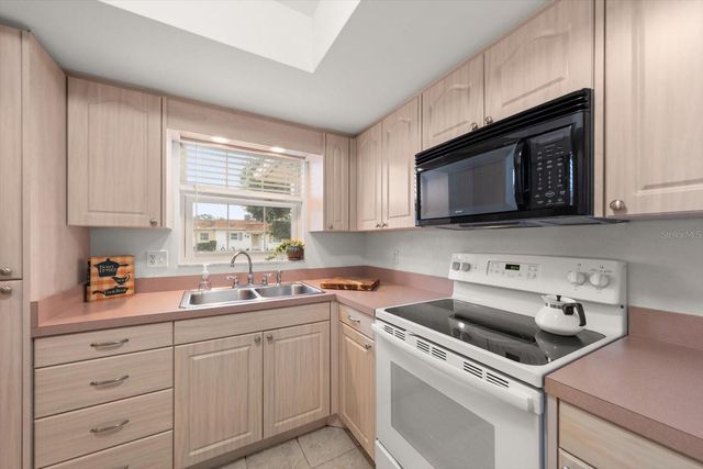 1668 S LAKE AVENUE 2, Clearwater, FL 33756