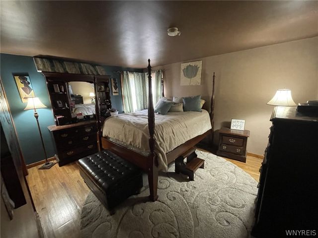 31 Pinewood Ter Terrace, Cheektowaga, NY 14225