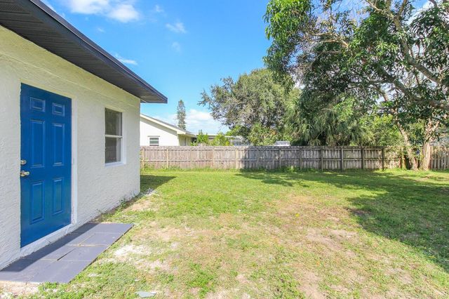 313 NW Dorchester Street, Port St Lucie, FL 34983