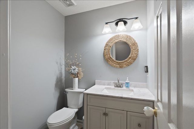 11660 MAHOGANY DR, Arlington, TN 38002