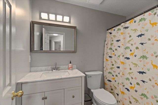 11660 MAHOGANY DR, Arlington, TN 38002