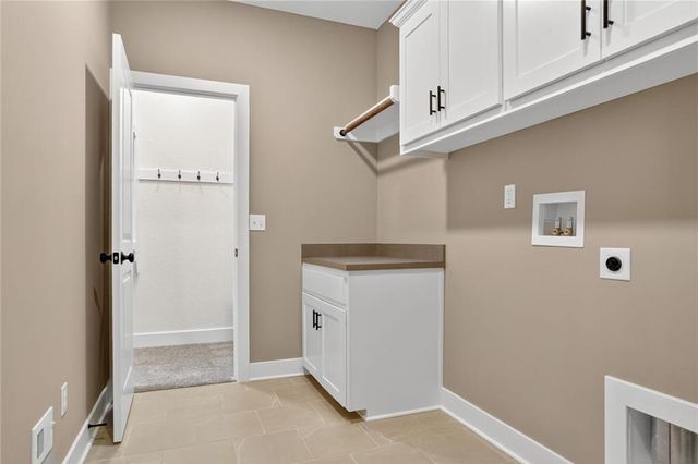 13670 NW 71st Street, Parkville, MO 64152