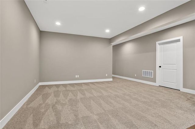 13670 NW 71st Street, Parkville, MO 64152