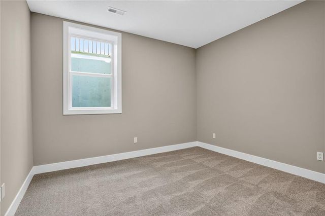 13670 NW 71st Street, Parkville, MO 64152