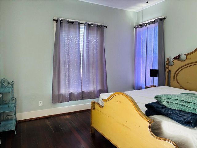 1514 15th Street, Galveston, TX 77550