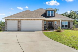 2401 Okatie Ln, Cantonment, FL 32533