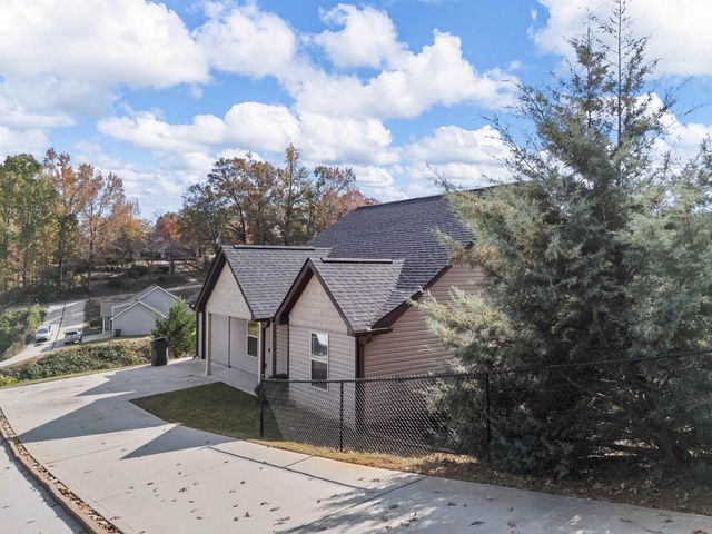 17 Pamela Drive, Greenville, SC 29611