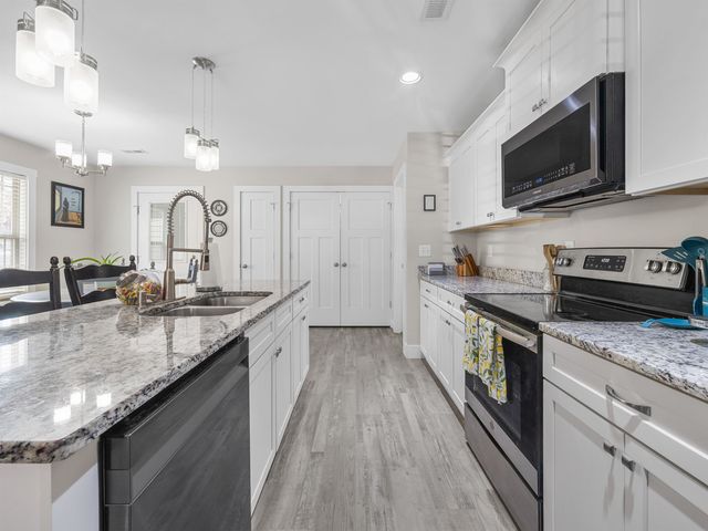 17 Pamela Drive, Greenville, SC 29611