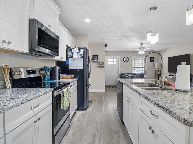 17 Pamela Drive, Greenville, SC 29611