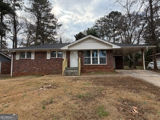 1364 Stoneham Court, Atlanta, GA 30349