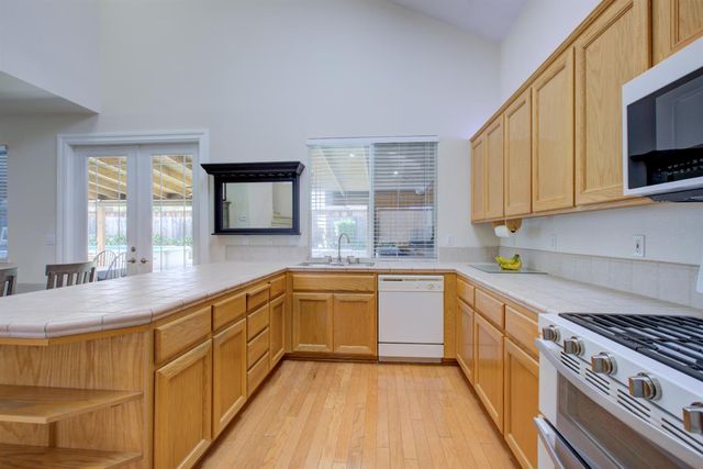 862 Moonbeam Way, Turlock, CA 95382