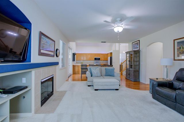 862 Moonbeam Way, Turlock, CA 95382