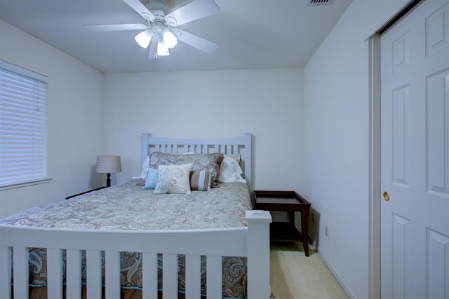 862 Moonbeam Way, Turlock, CA 95382