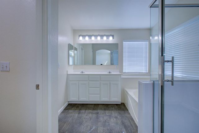 862 Moonbeam Way, Turlock, CA 95382