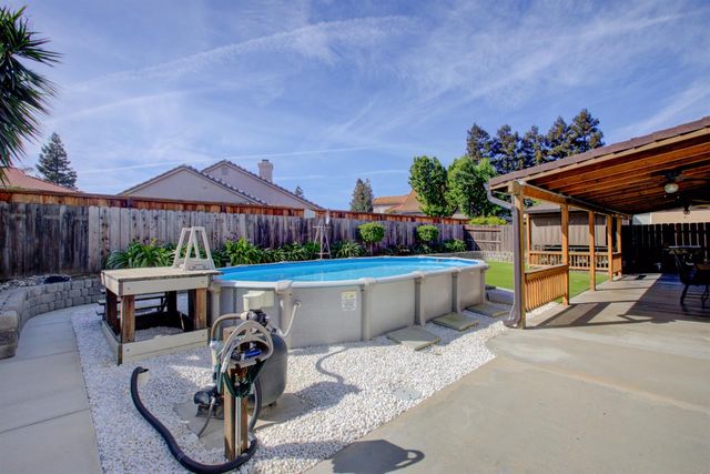 862 Moonbeam Way, Turlock, CA 95382