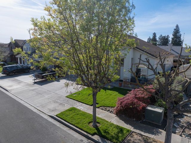 862 Moonbeam Way, Turlock, CA 95382