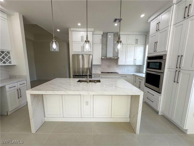 2480 Florida AVE, Naples, FL 34112