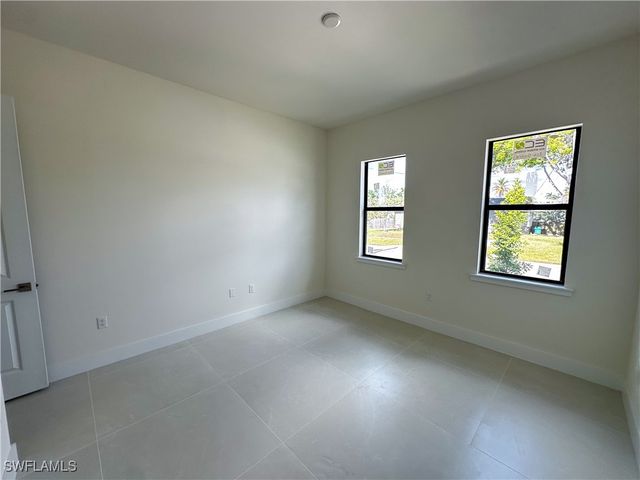 2480 Florida AVE, Naples, FL 34112