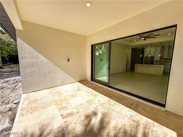 2480 Florida AVE, Naples, FL 34112