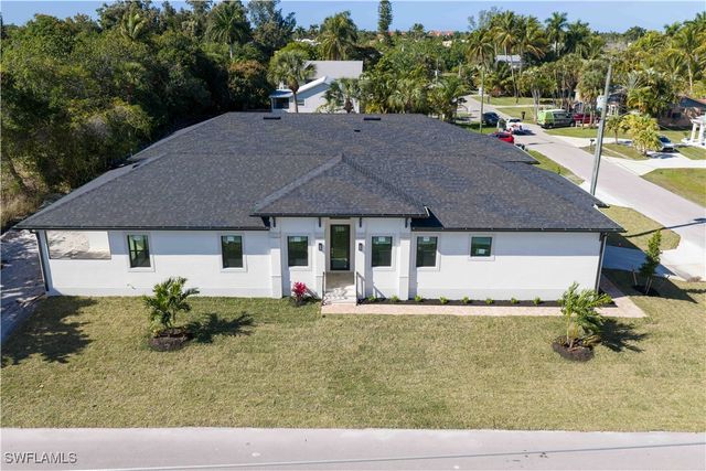 2480 Florida AVE, Naples, FL 34112