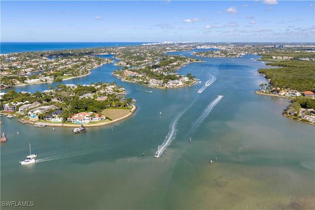 2480 Florida AVE, Naples, FL 34112