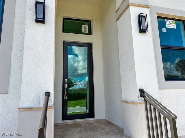 2480 Florida AVE, Naples, FL 34112