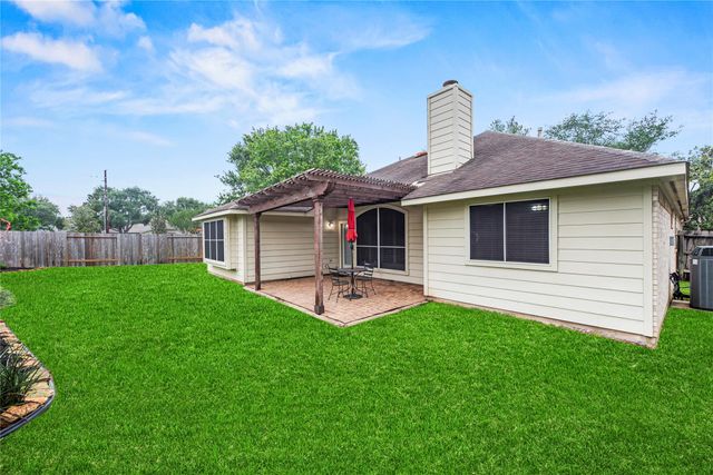 10310 Dell Circle, Missouri City, TX 77459