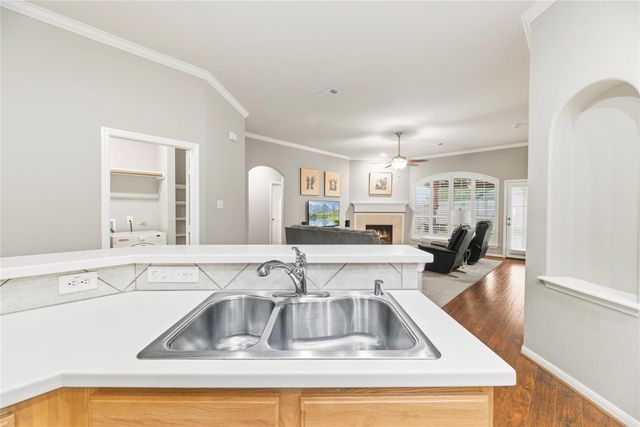 10310 Dell Circle, Missouri City, TX 77459