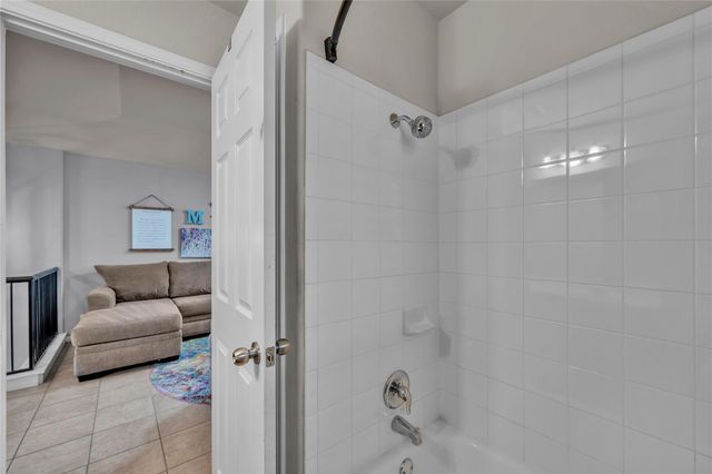 1040 Lost Pines LN, Cedar Park, TX 78613