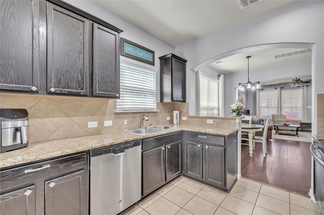 1040 Lost Pines LN, Cedar Park, TX 78613